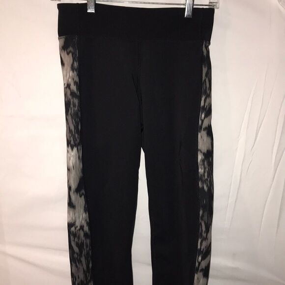 Women’s Adidas Leggings size small - Picture 1 of 6